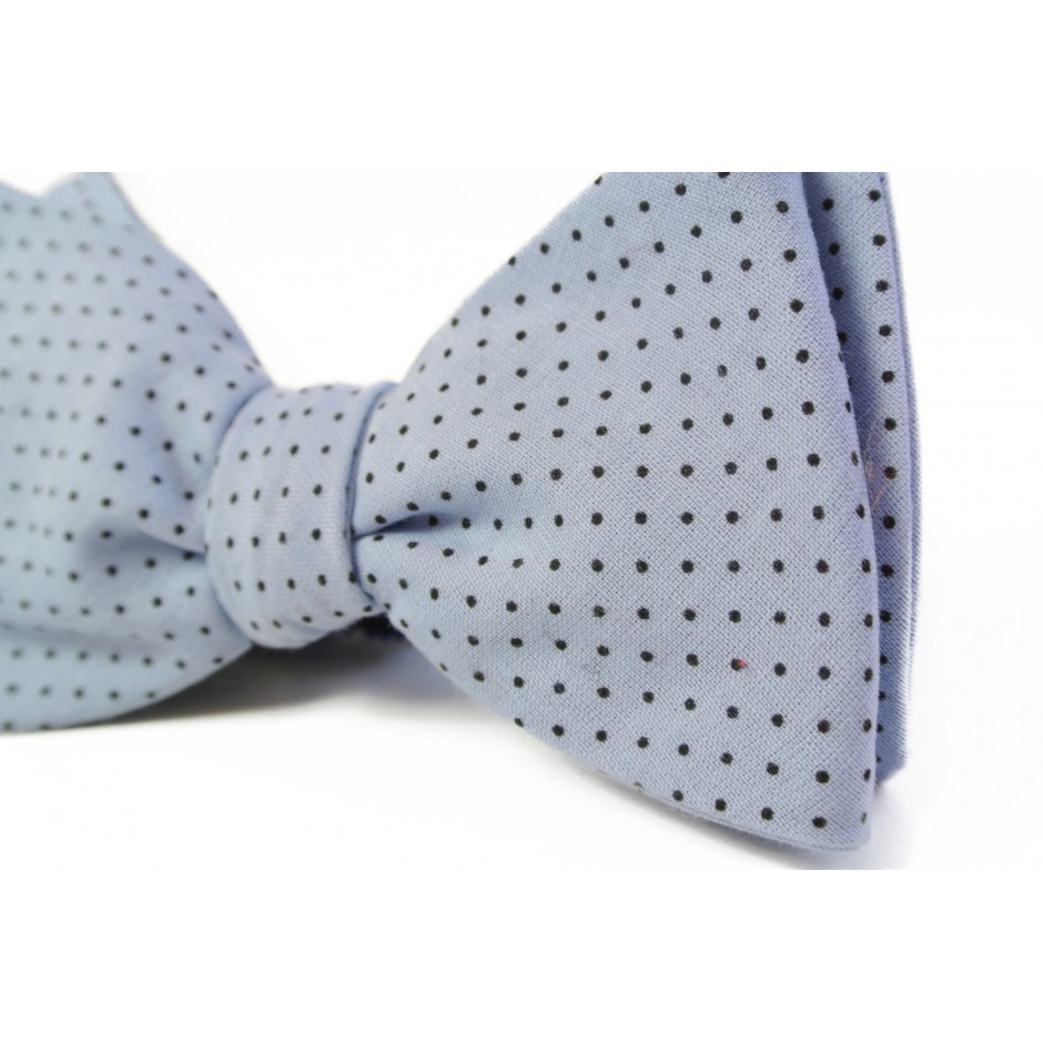 Leon blue bow tie