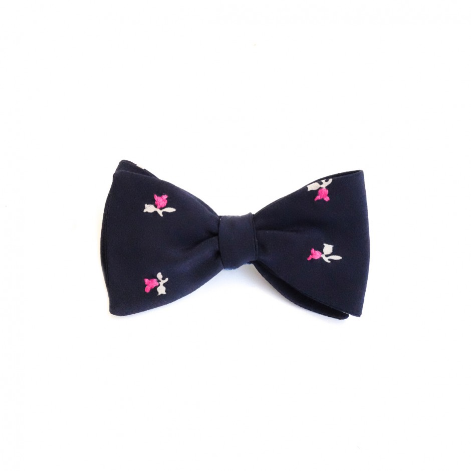 Tulip bow tie