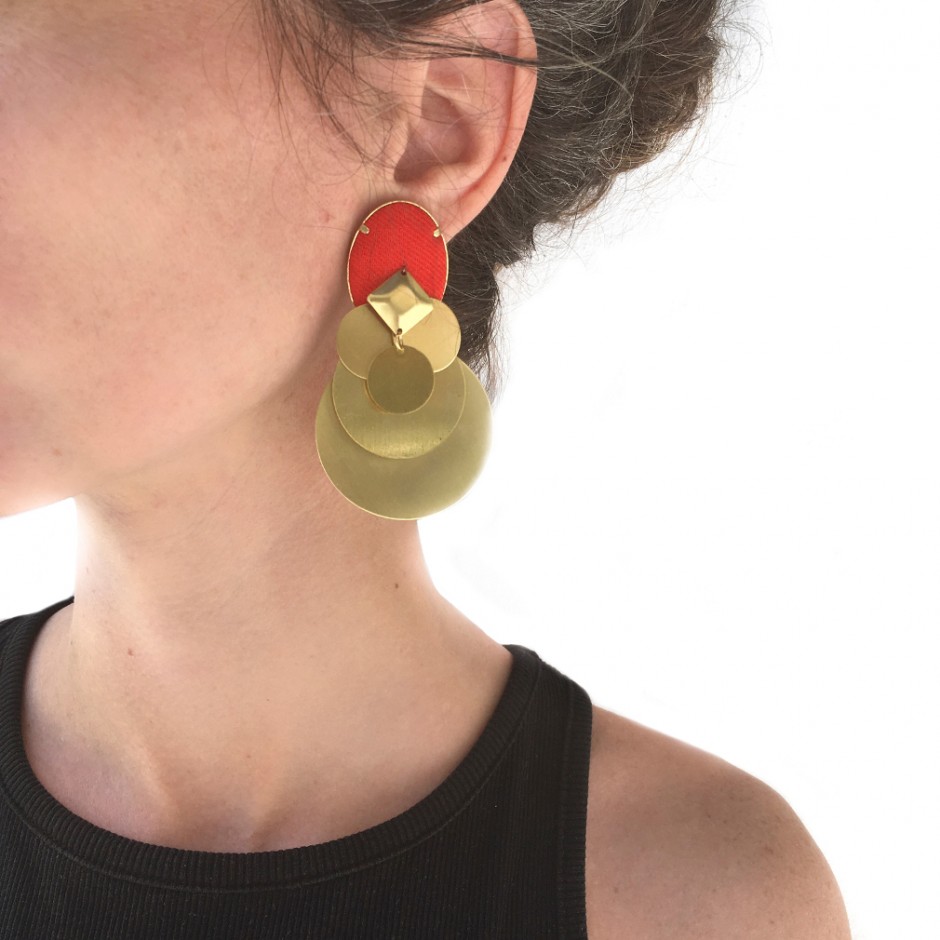 Red  clip earrings Beatriz
