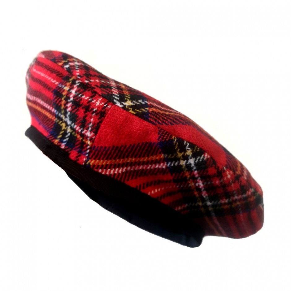 Red scottish  beret