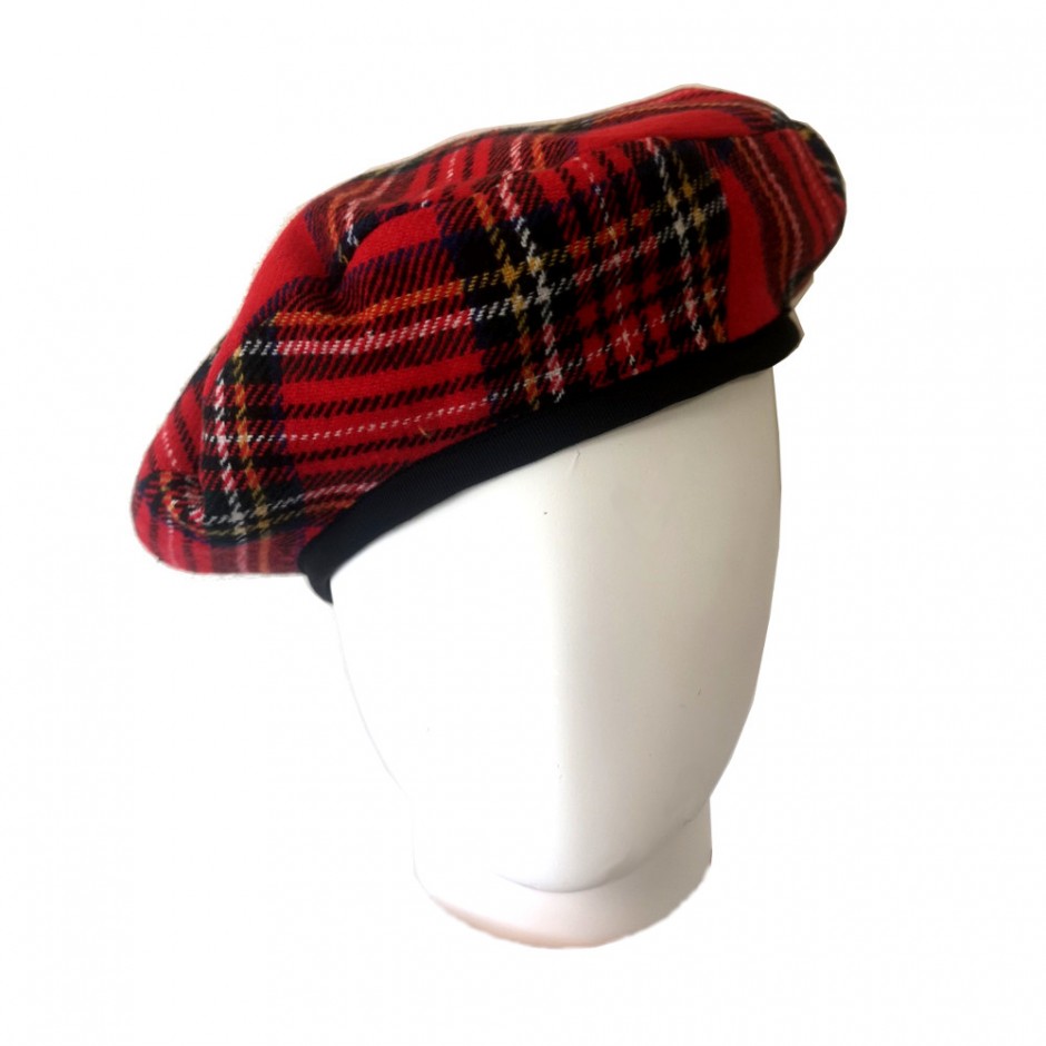 Red scottish  beret