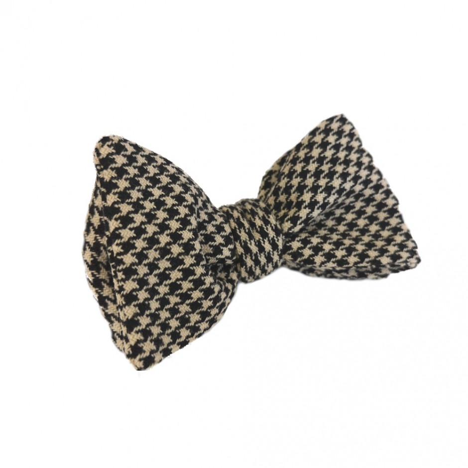 Hauterives bow tie