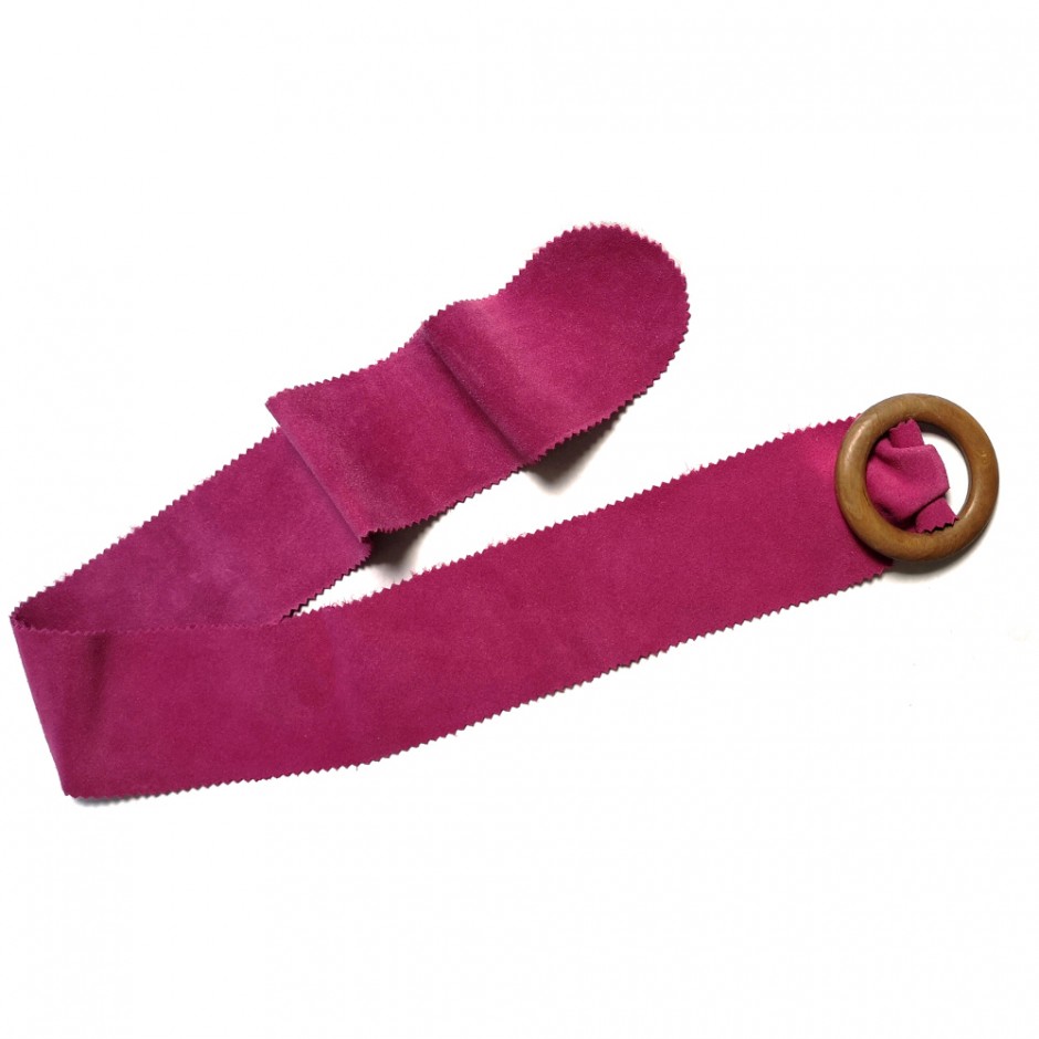 Pink nubuck belt