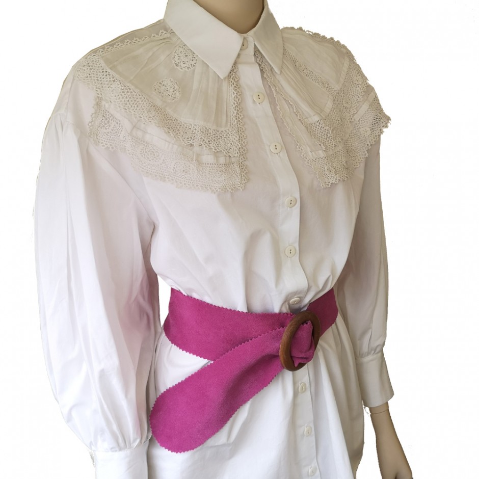 Laced shirt with ballon sleeves